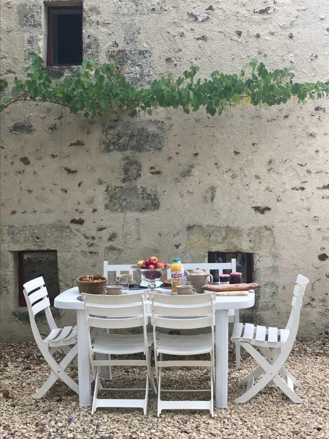 Le Grand-Pressigny Gite De Serre מראה חיצוני תמונה